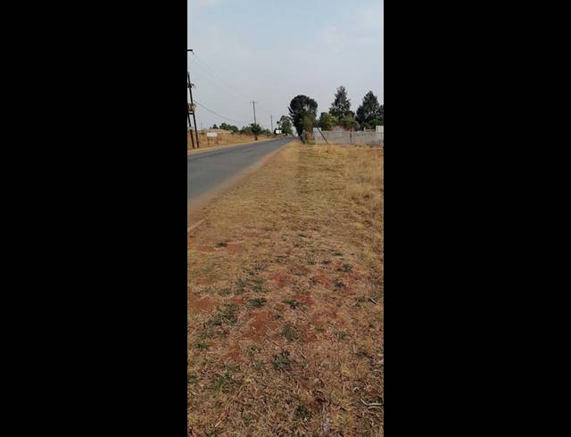 LAND FOR SALE IN DE DEUR ESTATES